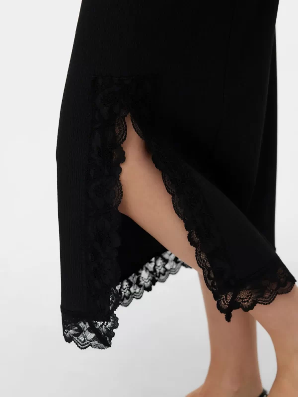 MAMALICIOUS MlOrisa äitiyshame pitsiä helmassa Black