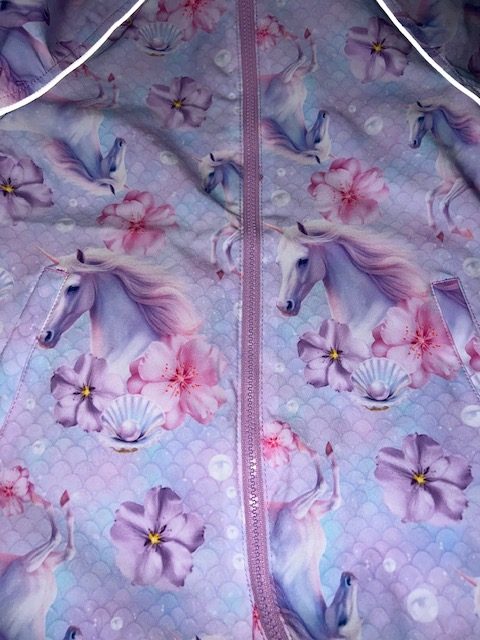 NAME IT NmfAlfa kevyt ja taipuisa välikausihaalari vahvistetuilla polvi/peppupaikoilla Violet Tulle Unicorns - Image 3